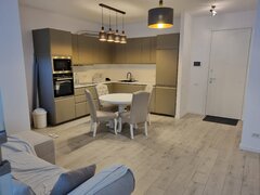 Win Herastrau, prima inchiriere, etaj 1, 2 ac, transformat in 3 camere, 0%